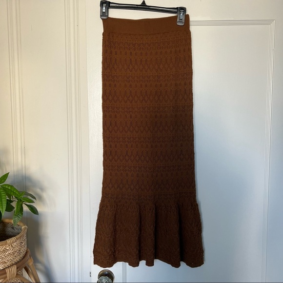 House of Harlow 1960 Brown 2-Piece Crochet Tank Top & Ruffle Hem Maxi Skirt NWT - Picture 8 of 9